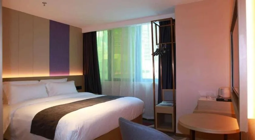 Bed in Lavande Hotel Shenzhen East Gate Wanxiang City Guomao Metro Statipn