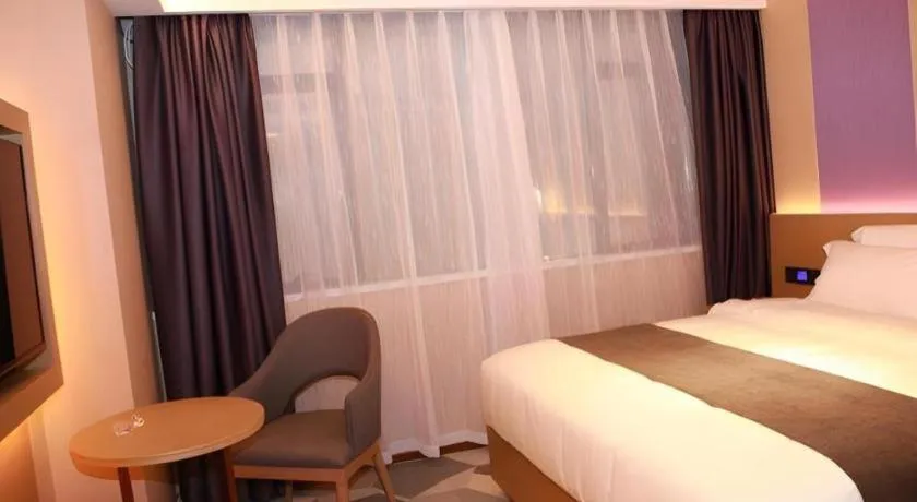 Bed in Lavande Hotel Shenzhen East Gate Wanxiang City Guomao Metro Statipn