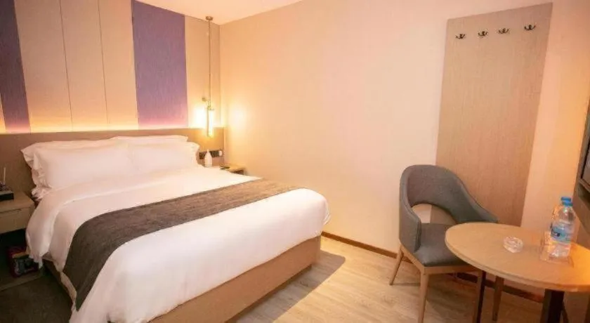 Bed in Lavande Hotel Shenzhen East Gate Wanxiang City Guomao Metro Statipn