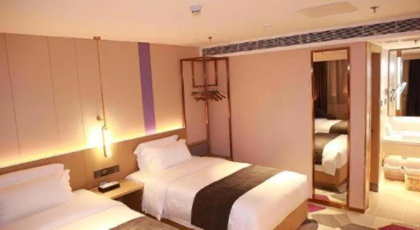 Bed in Lavande Hotel Shenzhen East Gate Wanxiang City Guomao Metro Statipn