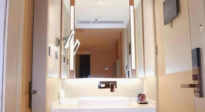 Lavande Hotel Shenzhen East Gate Wanxiang City Guomao Metro Statipn