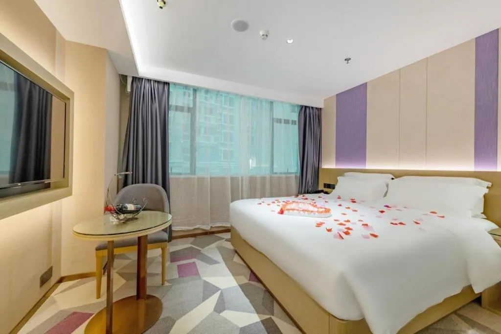 Bed in Lavande Hotel Shenzhen East Gate Wanxiang City Guomao Metro Statipn