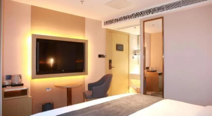 Bed in Lavande Hotel Shenzhen East Gate Wanxiang City Guomao Metro Statipn