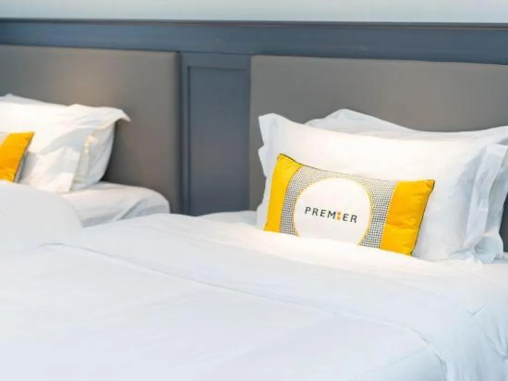 Bed in City Comfort Premier Hotel Guangzhou Tower Chigang Metro Station Pazhou Exhibition