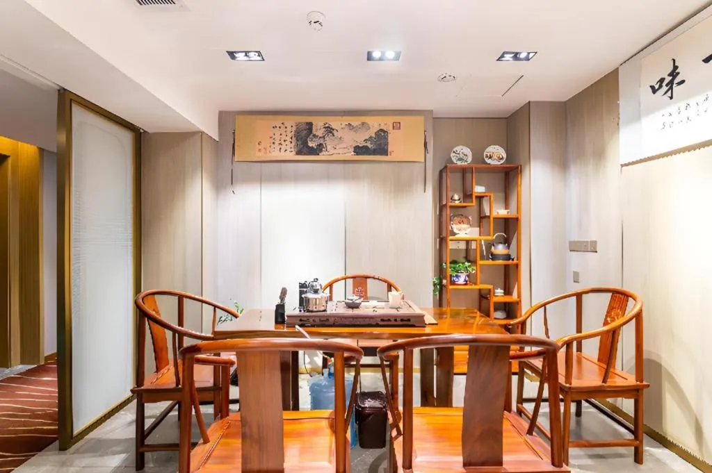 Echarm Hotel Guangzhou Gangding Huashi Metro Station