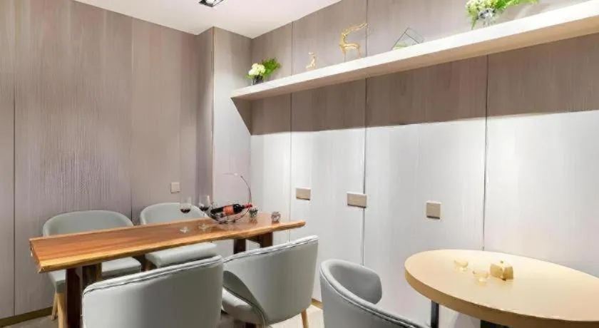 Echarm Hotel Guangzhou Gangding Huashi Metro Station