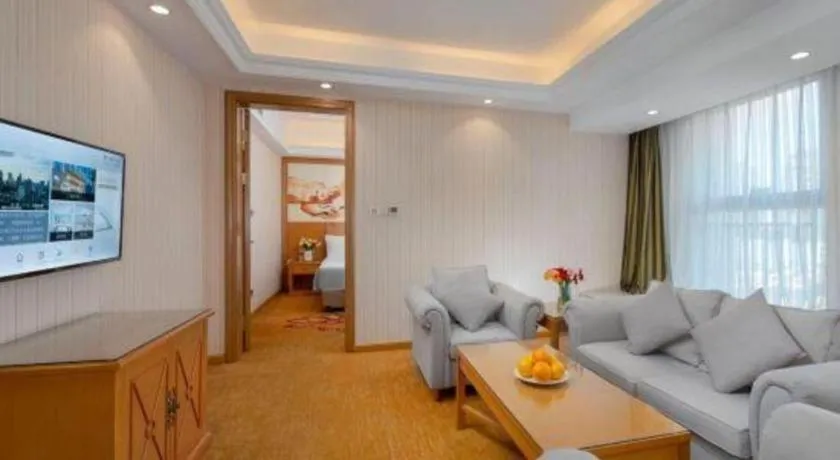 Vienna Hotel Zhengzhou Only Henan Movie Town