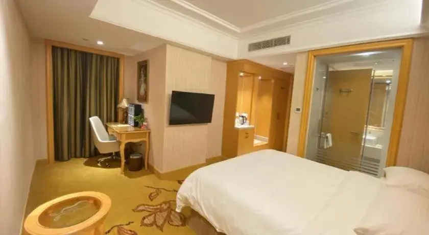 Bed in Vienna Hotel Shenzhen Qinghu Metro Station Bed in Vienna Hotel Shenzhen Qinghu Metro Station