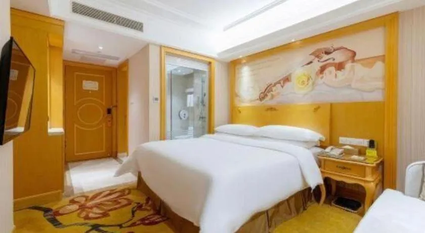 Bed in Vienna Hotel Shenzhen Qinghu Metro Station