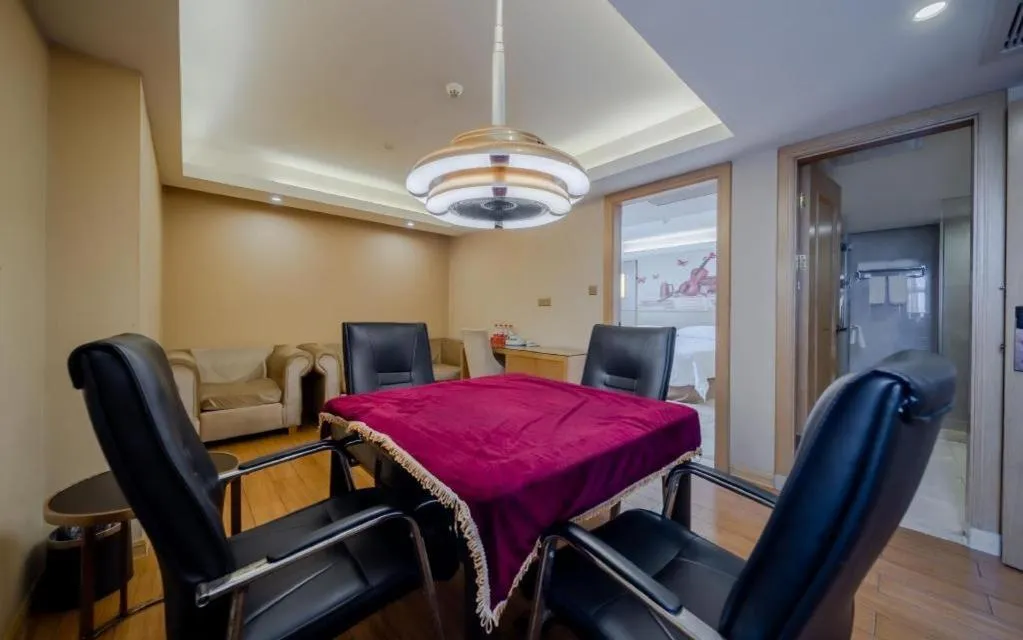 Vienna Hotel Shenzhen Guanlan Shanshuitianyuan Xintian