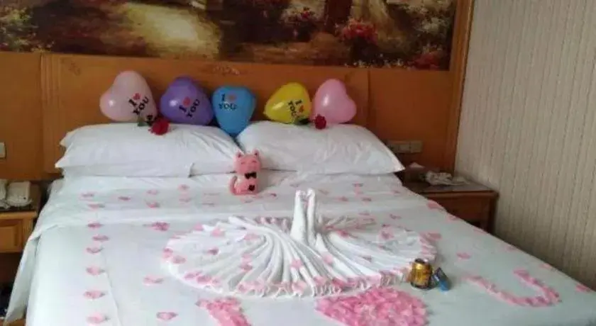 Bed in Vienna Hotel Shenzhen Guanlan Shanshuitianyuan Xintian Bed in Vienna Hotel Shenzhen Guanlan Shanshuitianyuan Xintian