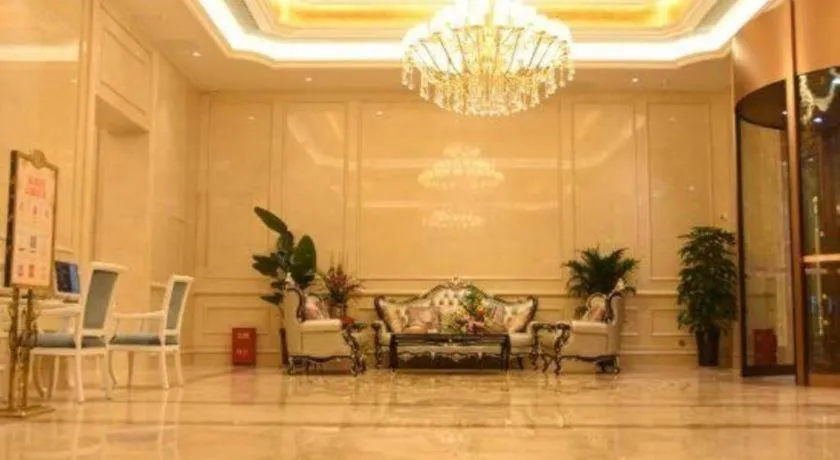 Vienna Hotel Chengdu Xinjin Old Pier Liujianian Metro Station