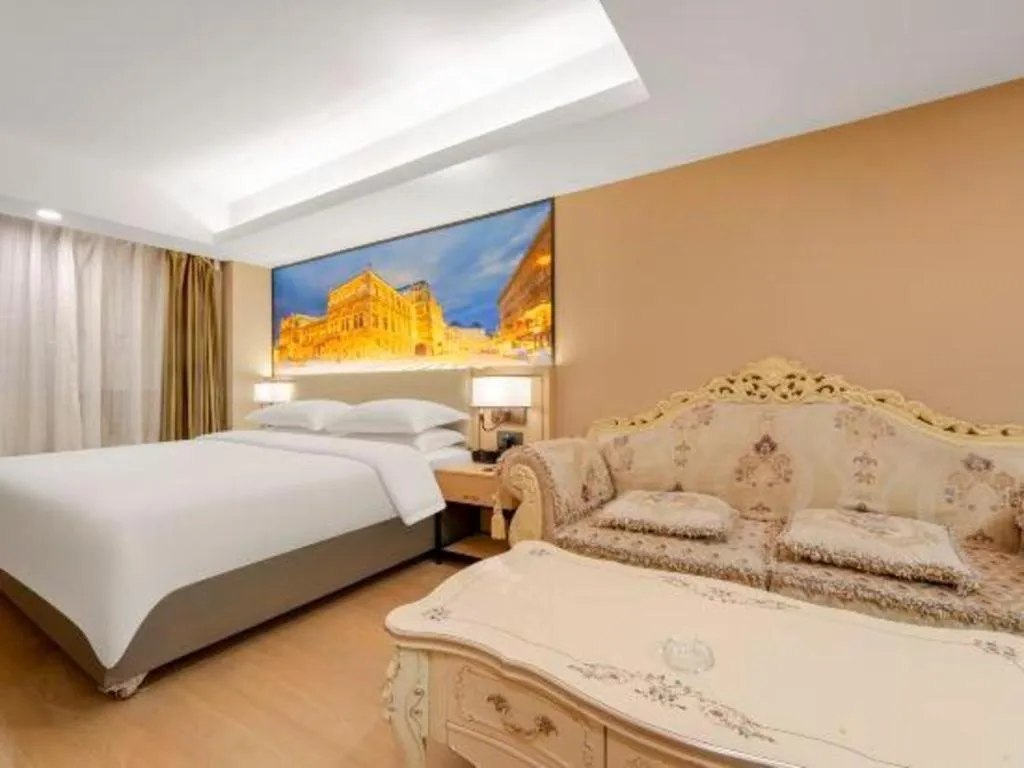 Bed in Vienna Hotel Shandong Jinan High-Tech Wanda Exhibition Center