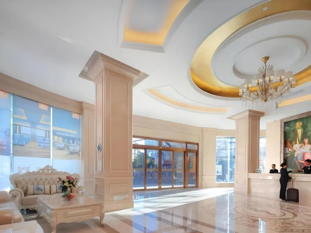 Vienna Hotel Kunming Baiyun Road Metro Station Jiang'an