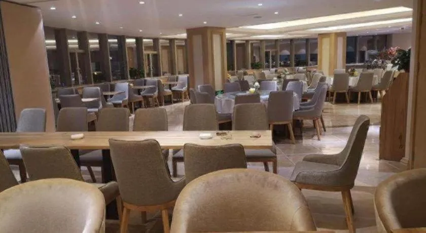 Vienna Hotel Kunming Baiyun Road Metro Station Jiang'an