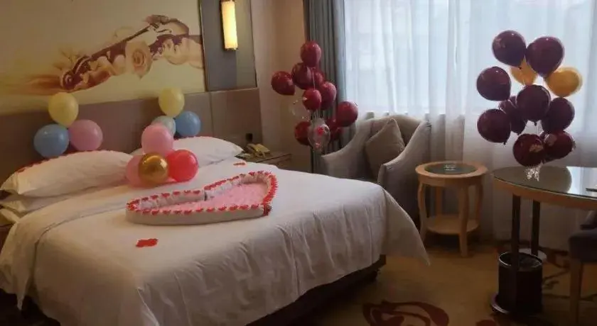 Bed in Vienna Hotel Chongqing Shiqiaopu Metro Station Bed in Vienna Hotel Chongqing Shiqiaopu Metro Station