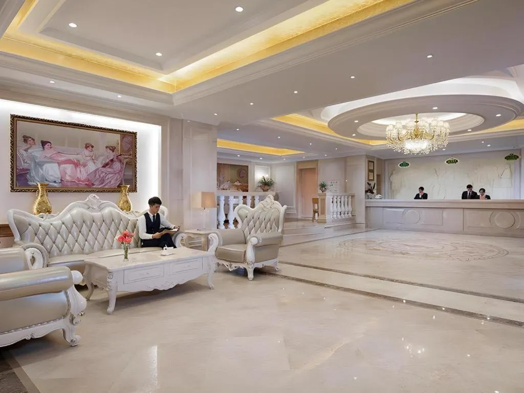 Vienna Hotel Chongqing Shiqiaopu Metro Station