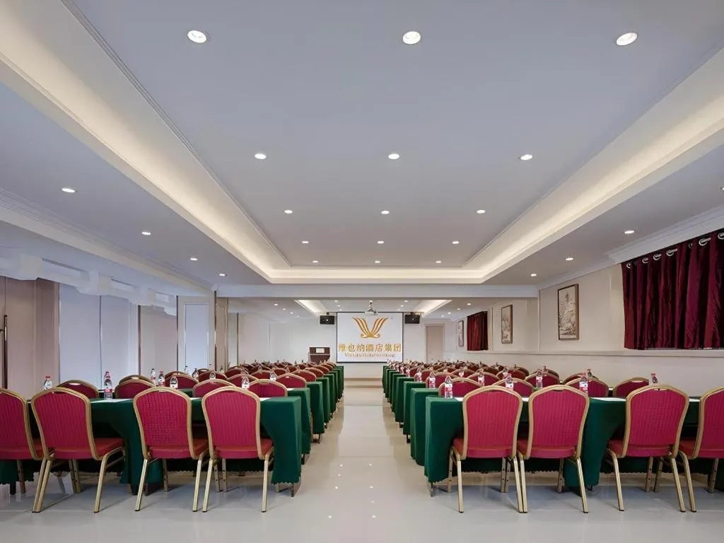 Vienna Hotel Chongqing Shiqiaopu Metro Station