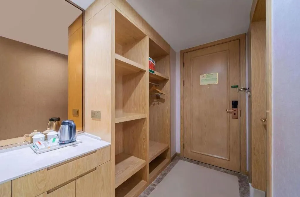 Vienna Hotel Chongqing Shiqiaopu Metro Station