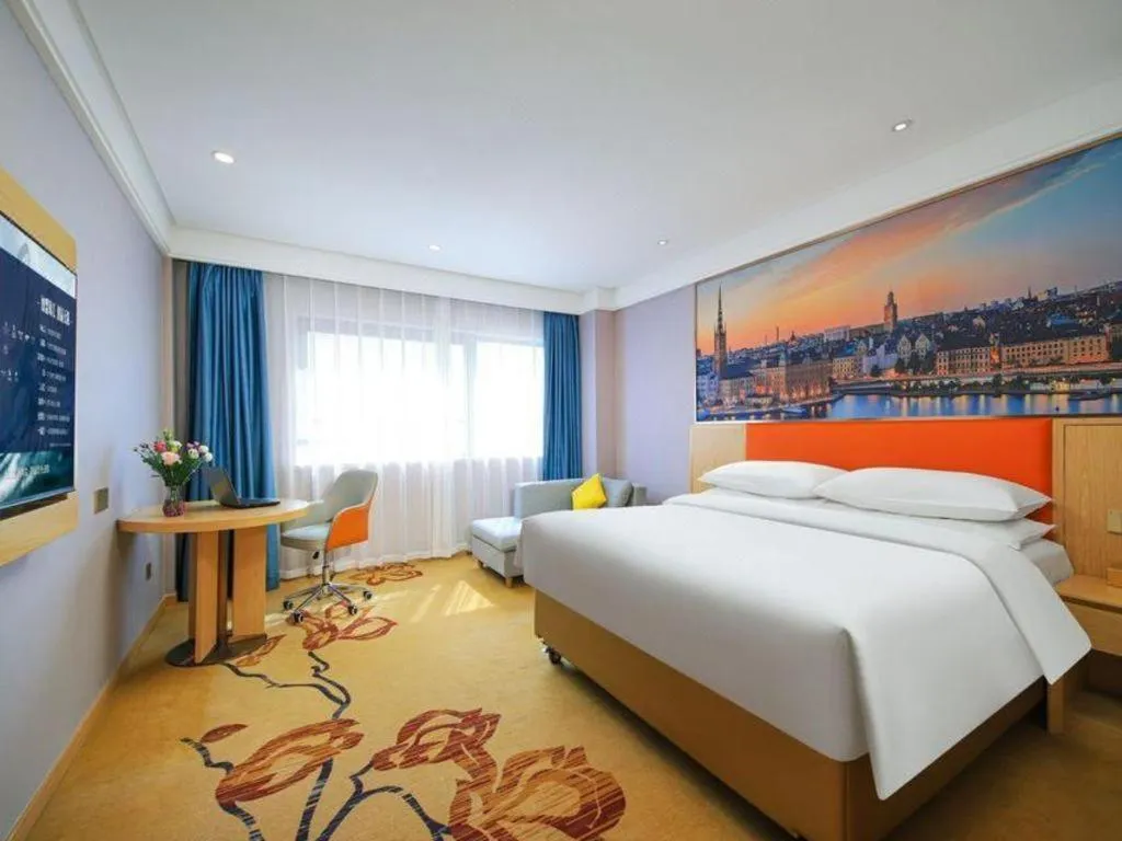Bed in Vienna Hotel Suzhou Yangcheng Lake Fashion Stage