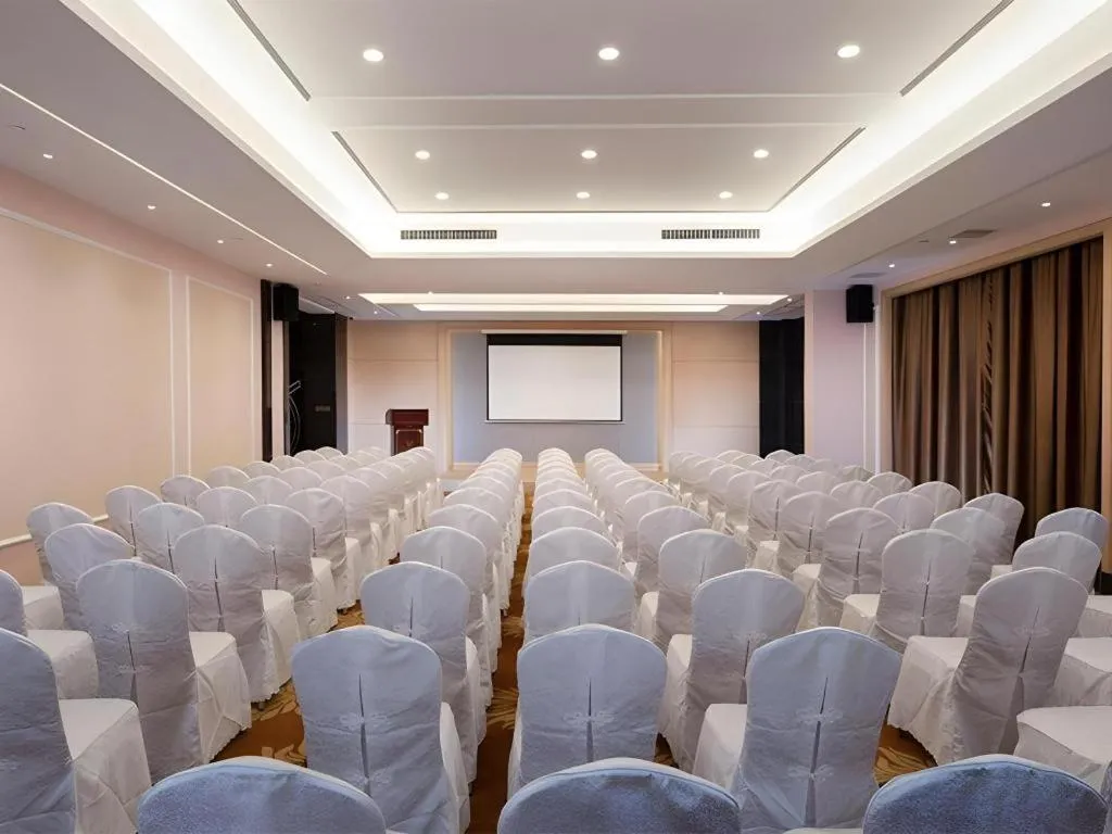 Vienna Hotel Guangzhou Panyu Square