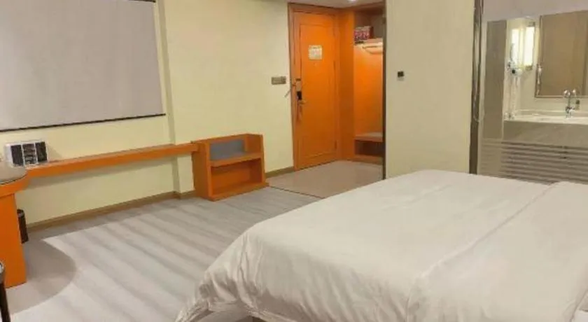 Bed in Vienna Hotel Guangzhou Panyu Square