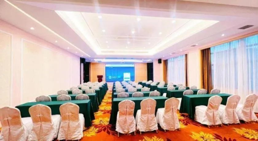 Vienna Hotel Guangzhou Panyu Square