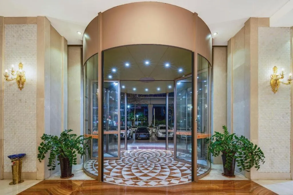 Vienna Hotel Guangdong Zhuhai Mingzhu Station Guozheng