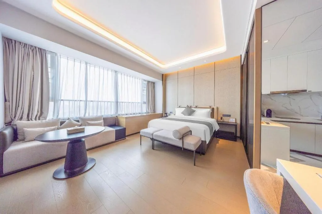 Bed in Shenzhen Cloud Park Manhattan Hotel