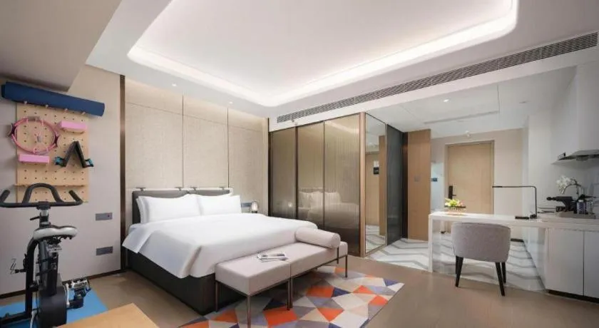 Bed in Shenzhen Cloud Park Manhattan Hotel