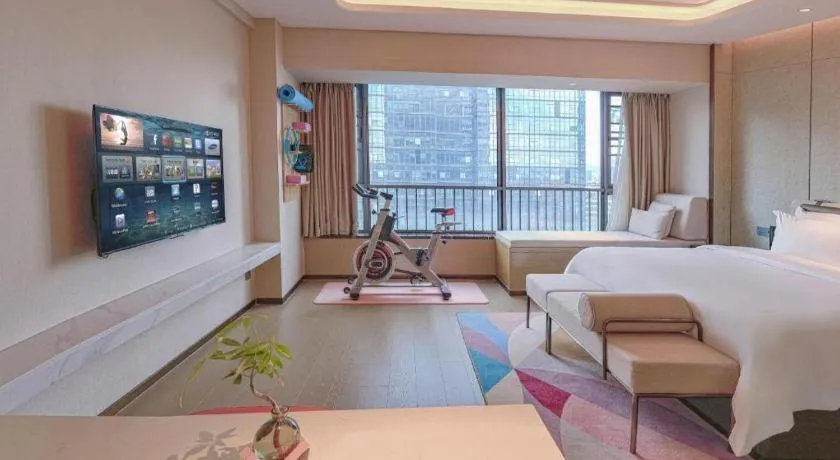 Bed in Shenzhen Cloud Park Manhattan Hotel