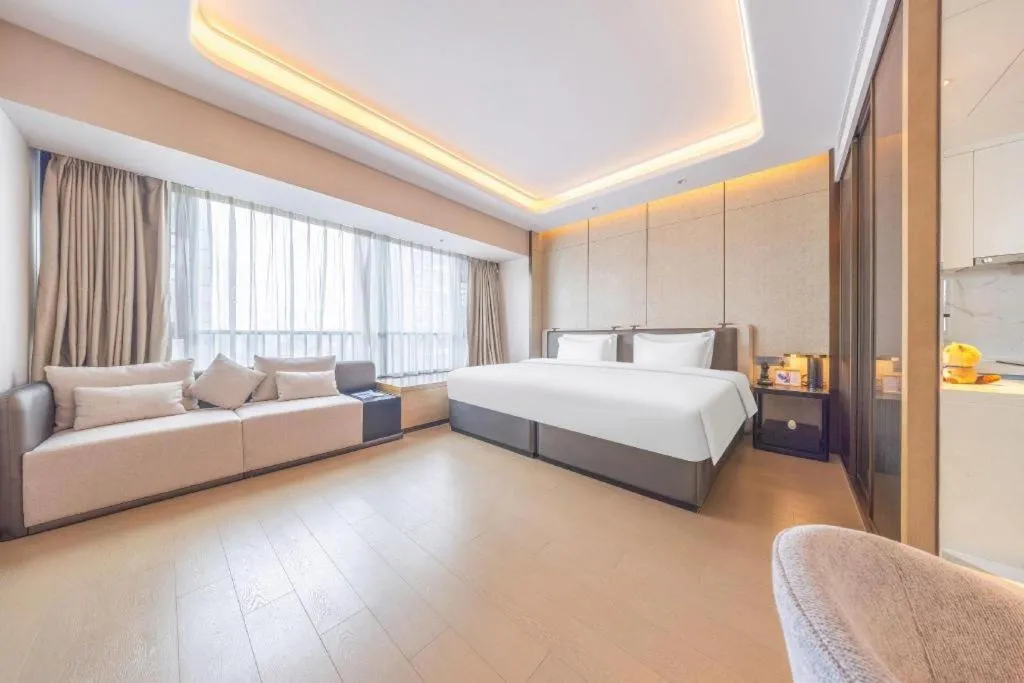 Bed in Shenzhen Cloud Park Manhattan Hotel