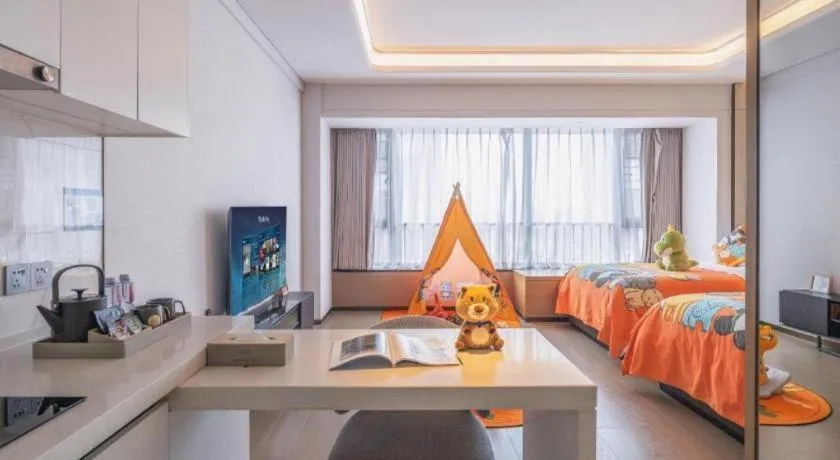 Bed in Shenzhen Cloud Park Manhattan Hotel