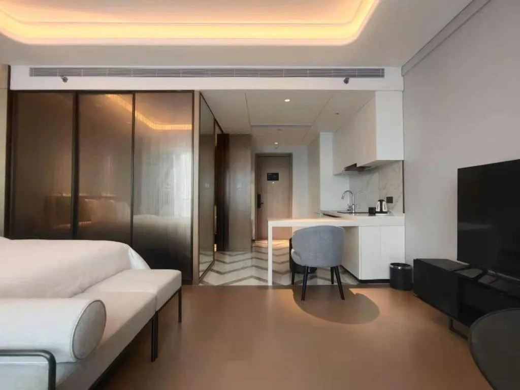 Bed in Shenzhen Cloud Park Manhattan Hotel