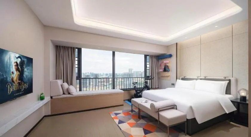 Bed in Shenzhen Cloud Park Manhattan Hotel