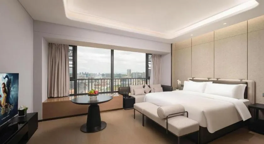 Bed in Shenzhen Cloud Park Manhattan Hotel