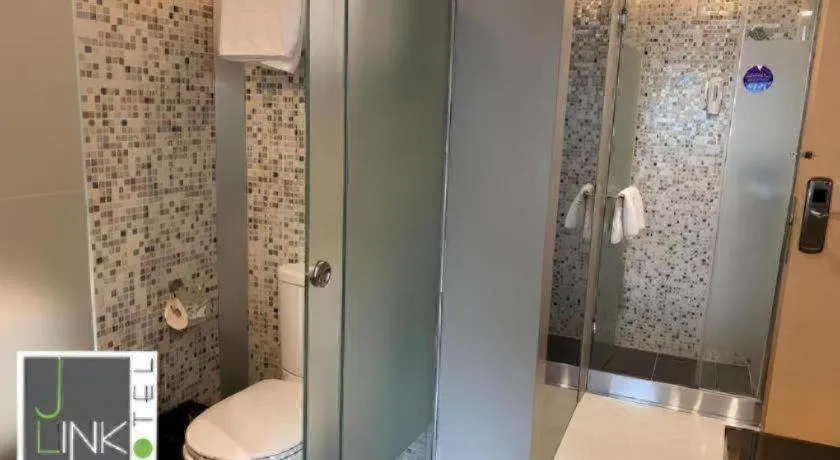 J Link Hotel