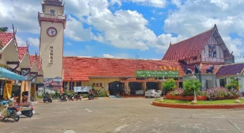 RoomQuest Chiang Mai Tha Sala