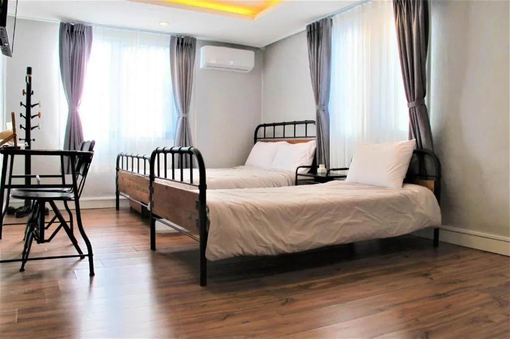 Bed in Seorak Mt., The East Sea and hot spring