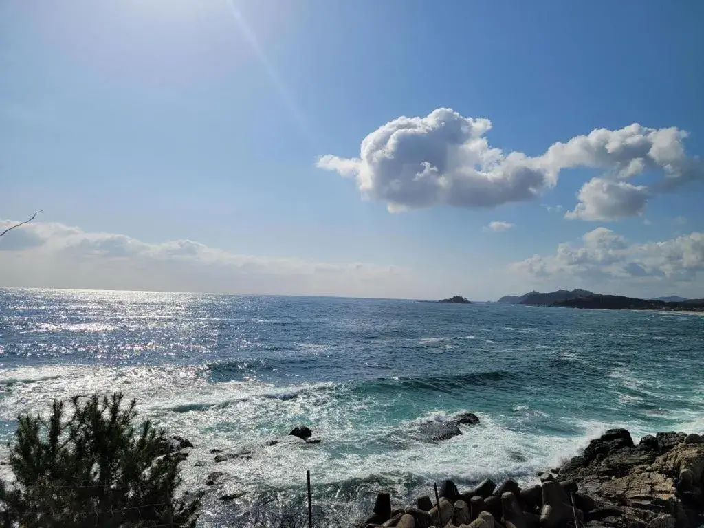 Seorak Mt., The East Sea and hot spring Seorak Mt., The East Sea and hot spring