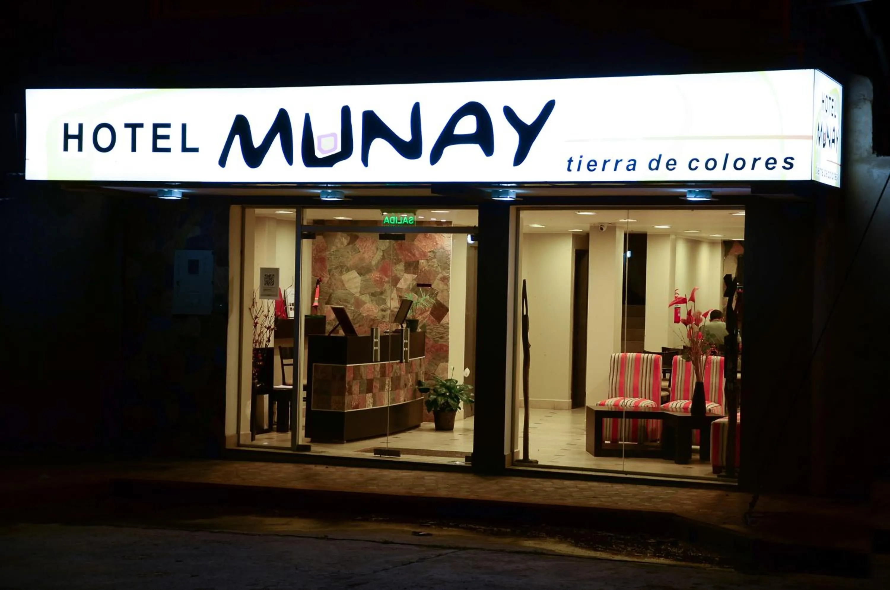 Facade/entrance in Munay Ledesma