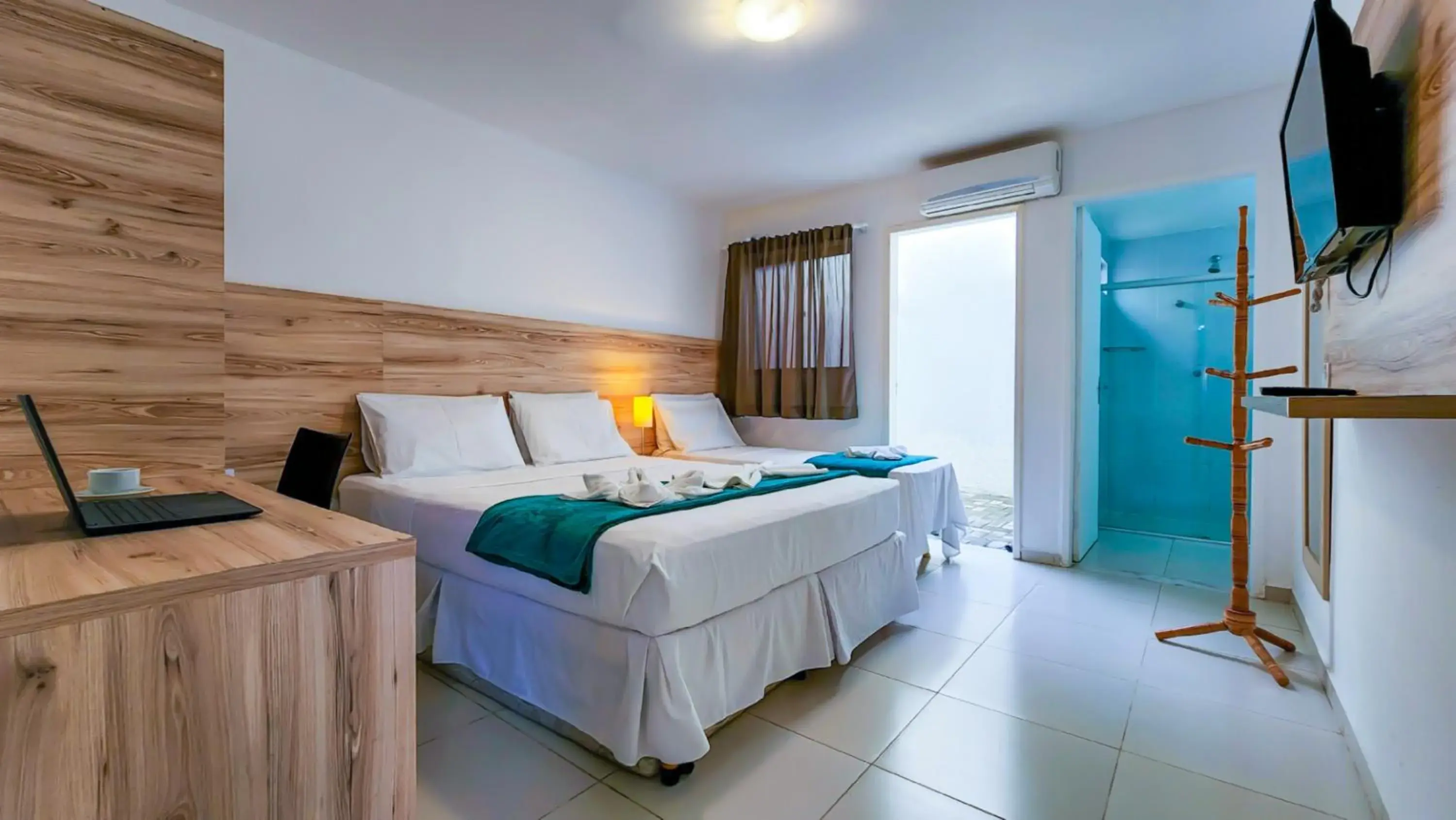 Bedroom, Bed in Hotel Refugio Bedroom, Bed in Hotel Refugio