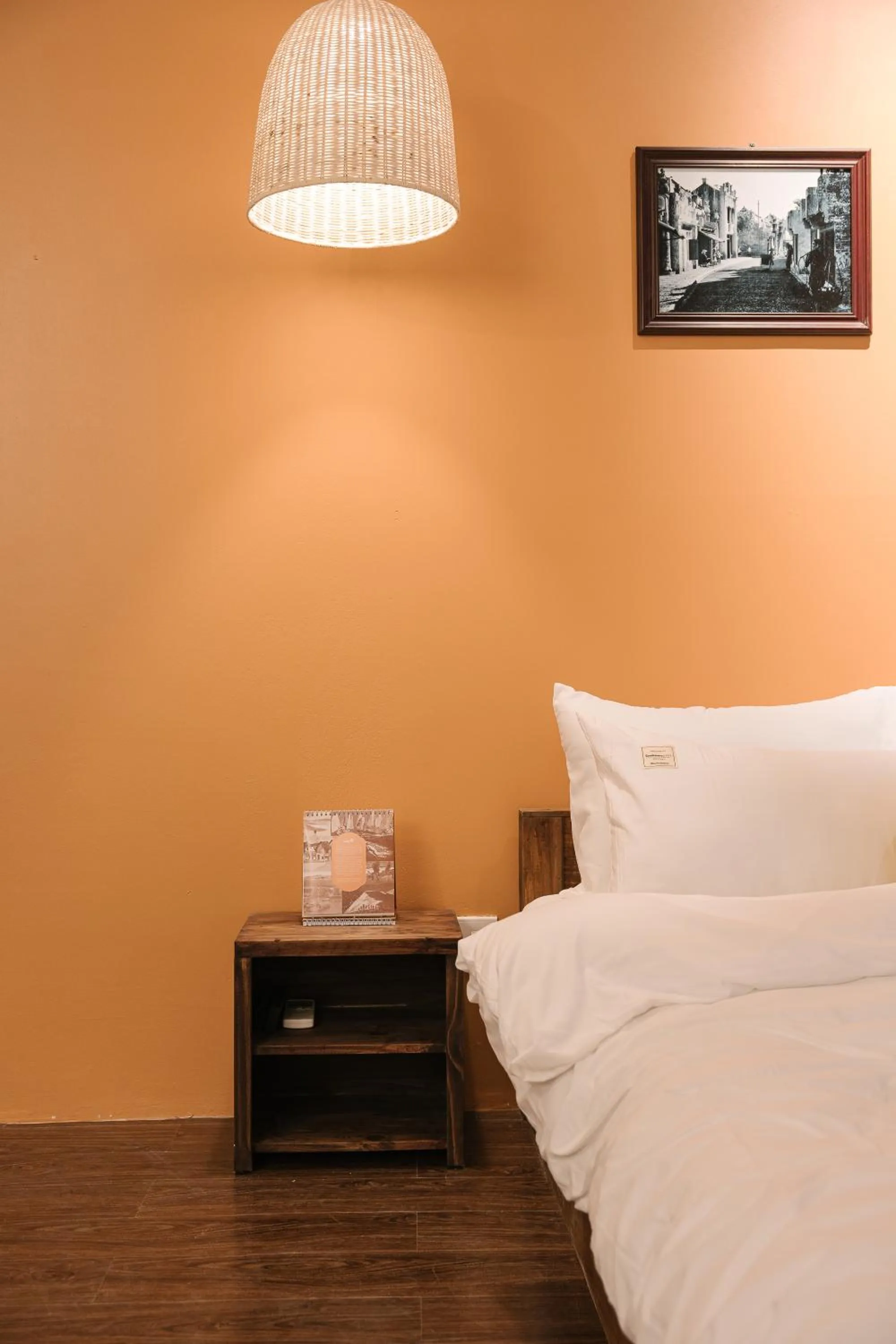 Bed in OH Trendy homes Hoan Kiem PNL1