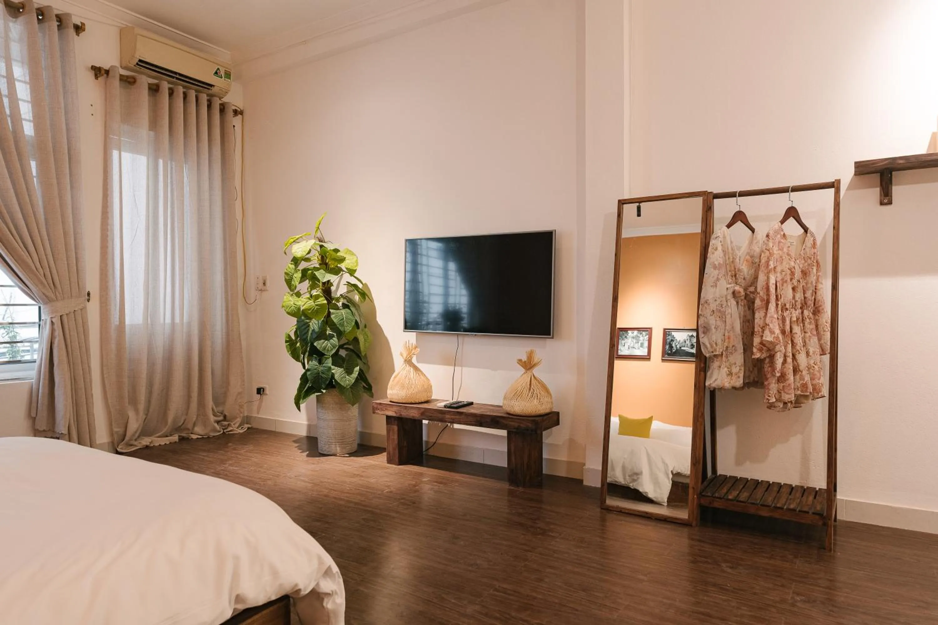 Bed in OH Trendy homes Hoan Kiem PNL1