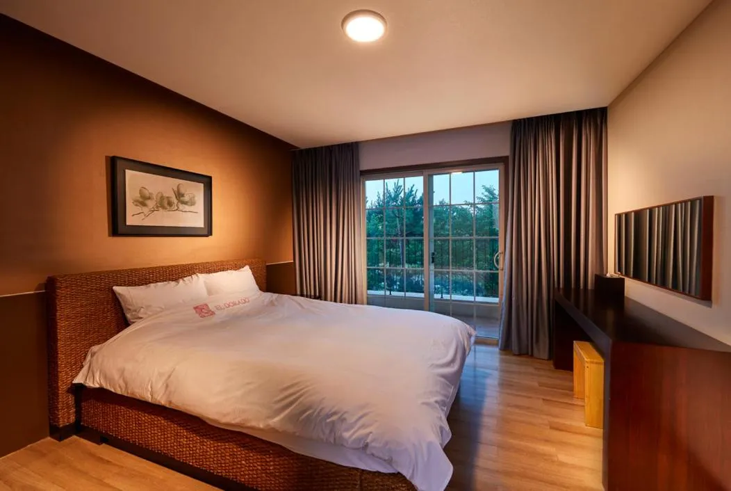 Bed in Eldorado Resort