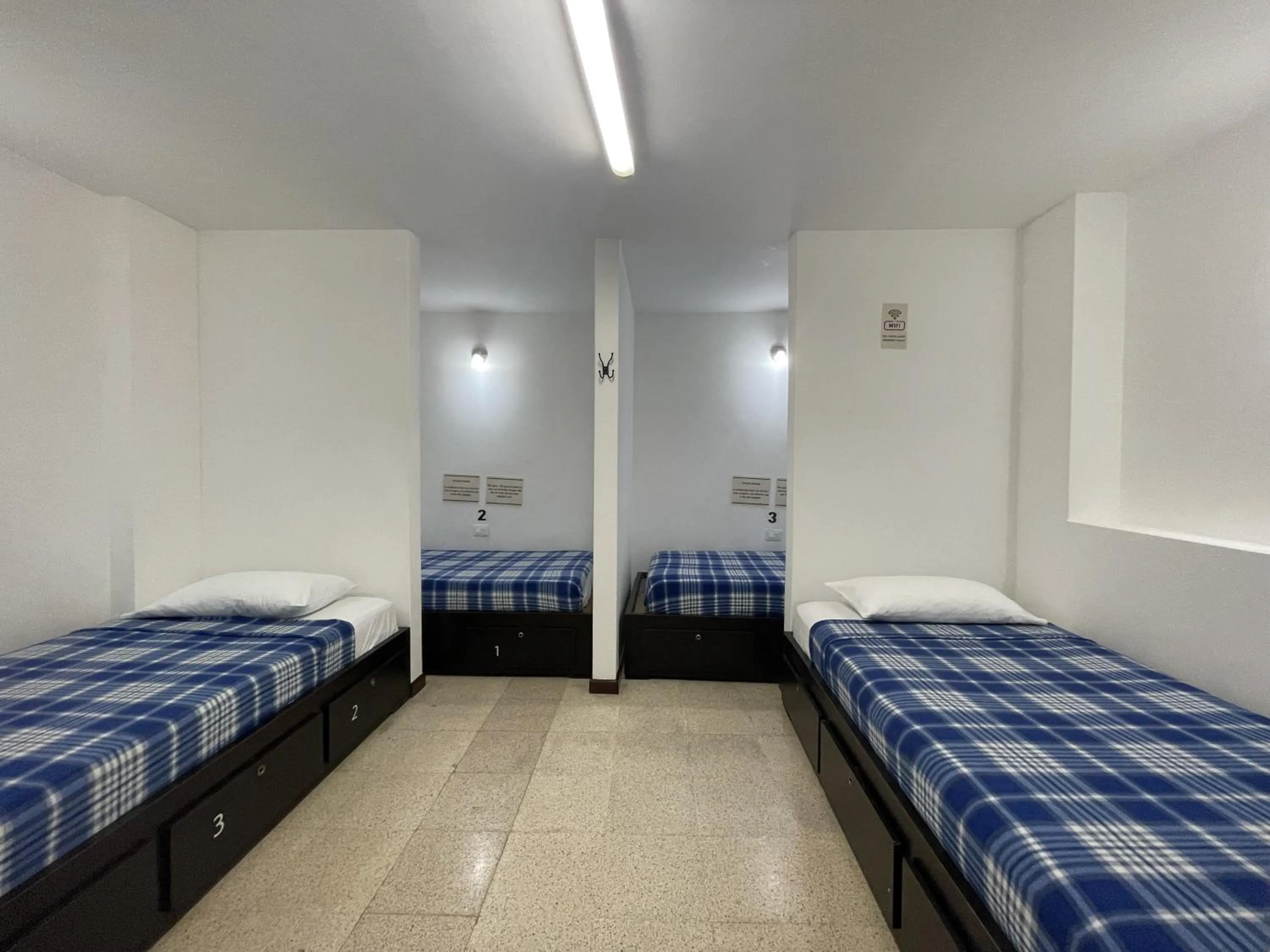 Bedroom, Bed in Hostal Lleras Calle 8