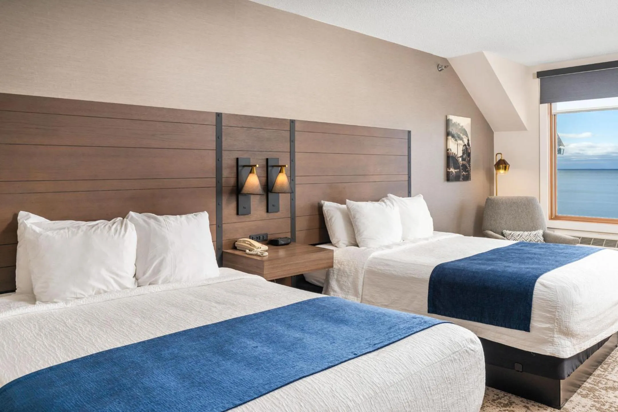 Bed in Grand Superior Lodge