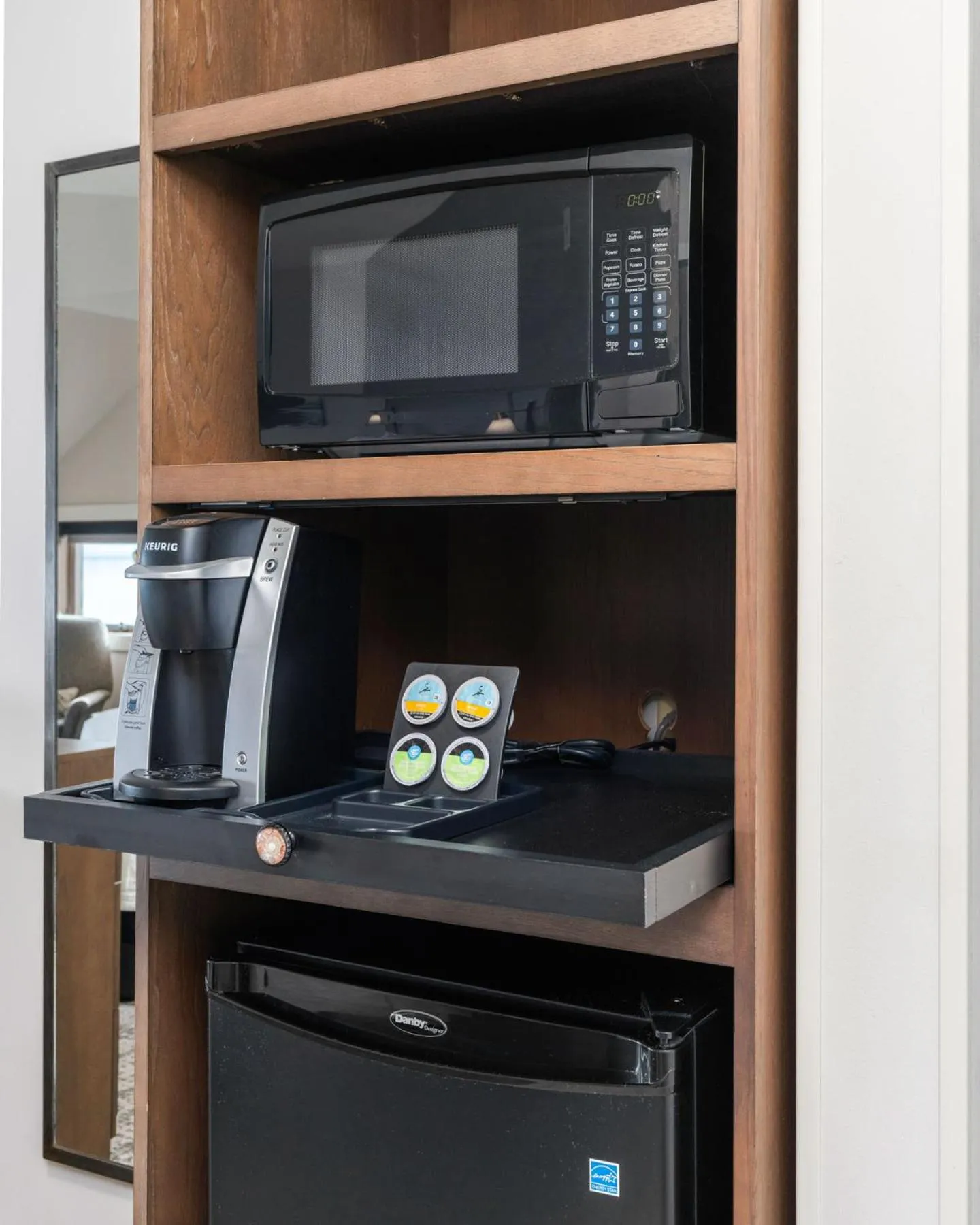 microwave in Grand Superior Lodge