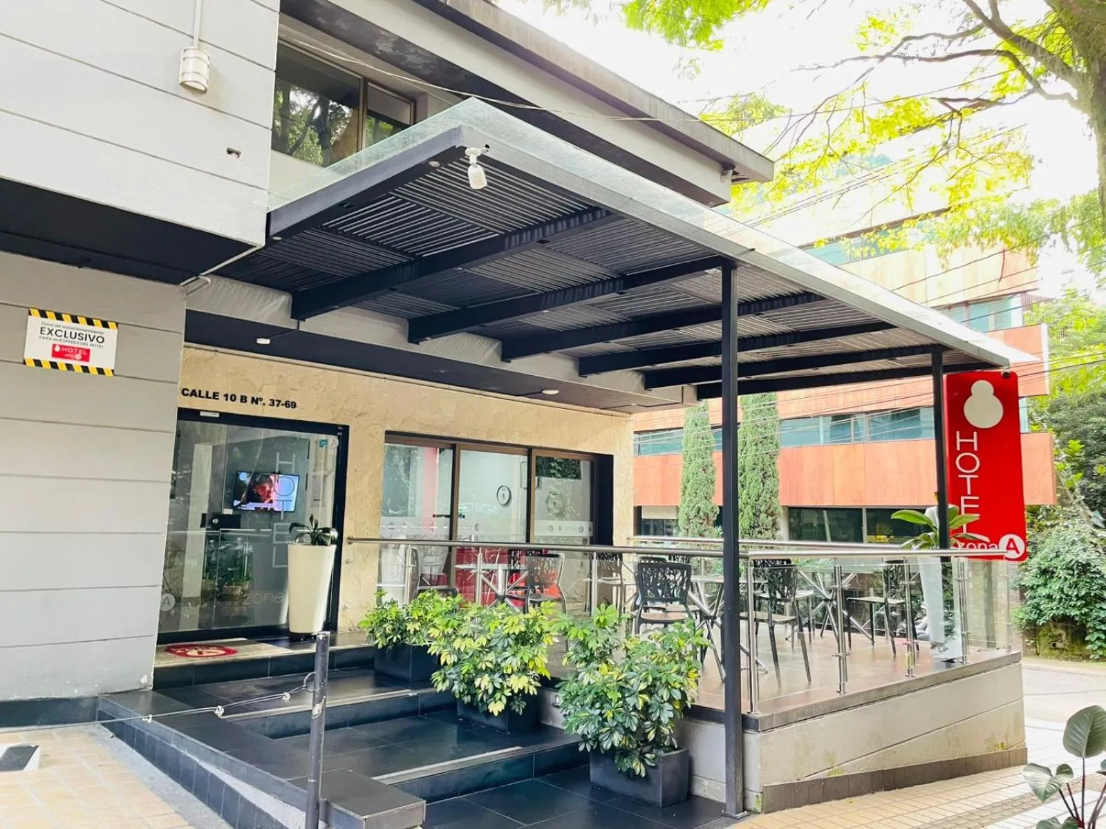 Property building in Hotel Zona A