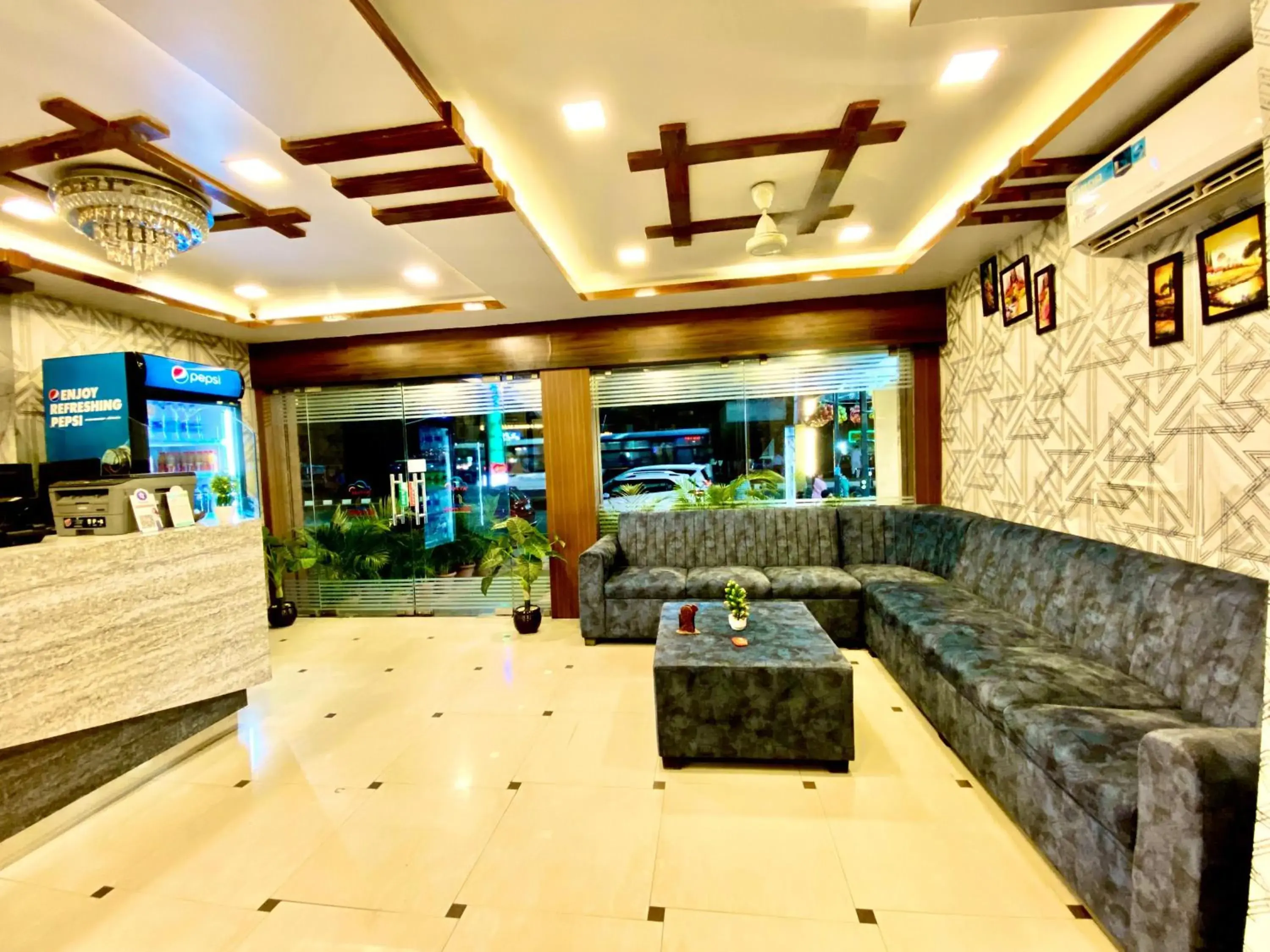 Property building in Hotel Sky Park Property building in Hotel Sky Park